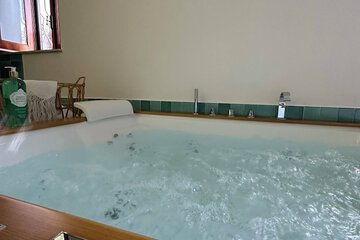 Private spa tub