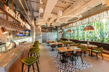 Breakfast area