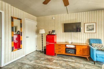 Room 74 of 143
