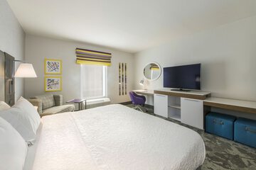 Room 28 of 53