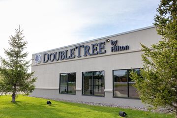 DoubleTree by Hilton Austin MN