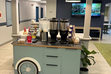 Breakfast/Coffee Service 26 of 27