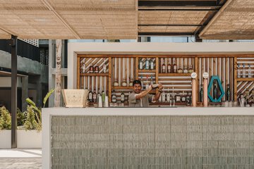 Poolside bar