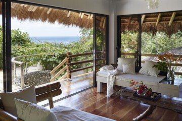 Beach/ocean view
