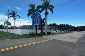 Motel 6 Venice FL