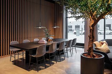 Meeting facility