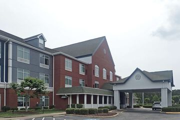 Comfort Inn & Suites Hampton near Coliseum