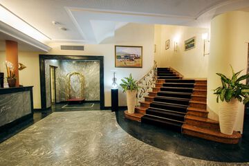 Reception hall