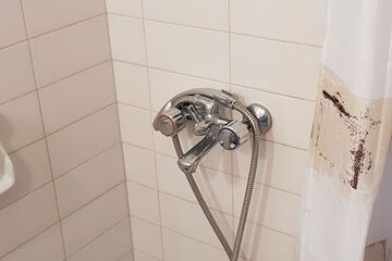 Bathroom shower