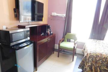 Room 18 of 53