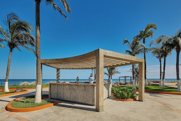 Beach bar