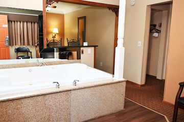 Private spa tub