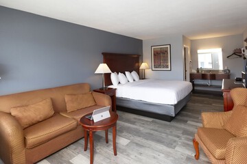 Room 18 of 33