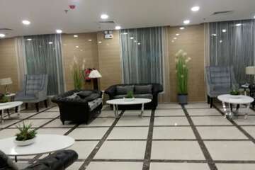 Lobby lounge
