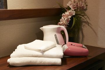 Bathroom amenities