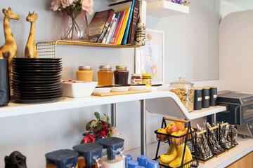 Breakfast area