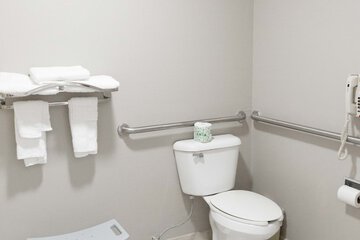 Room 17 of 37