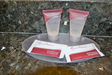 Bathroom amenities