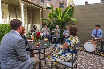 Hotel Exterior 40 of 45