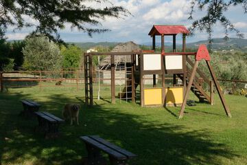 Children's play area - outdoor