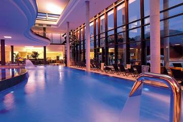 Exercise/lap pool