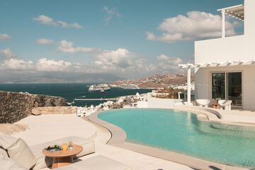 Private pool