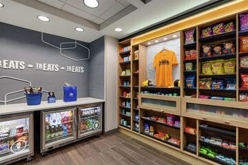 Snack bar