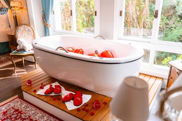 Jetted tub