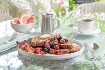 Breakfast/Coffee Service 28 of 32