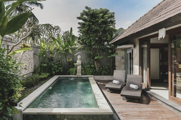 Private pool