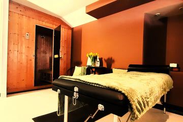Massage in accommodation