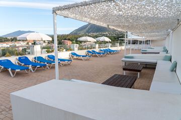 Sundeck