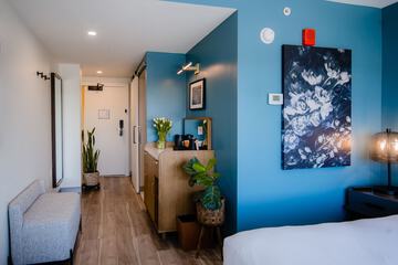 Room 26 of 60