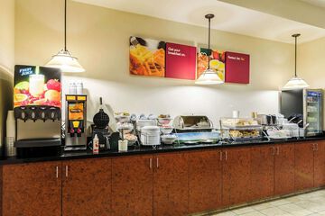 Breakfast/Coffee Service 36 of 39