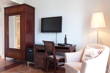 In-room business center