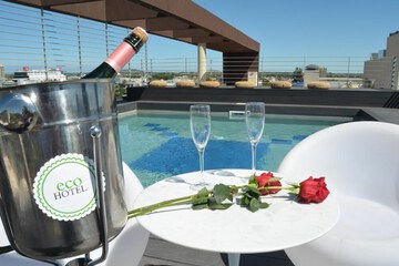 Rooftop pool