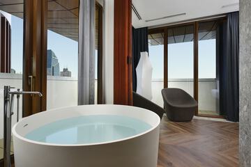 Bathroom amenities