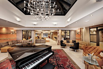 Lobby lounge