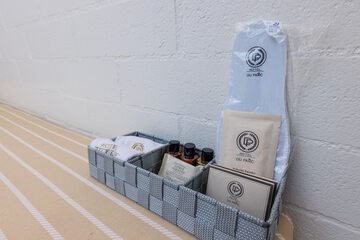 Bathroom amenities