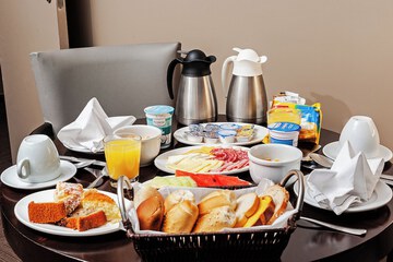 Breakfast meal