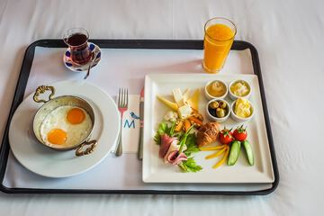 Breakfast meal