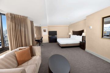 Room 82 of 176