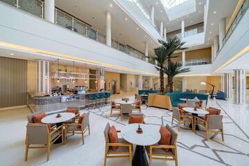 Lobby lounge