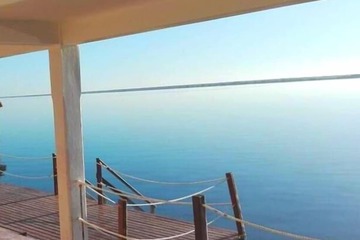 Dock