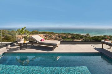 Beach/ocean view