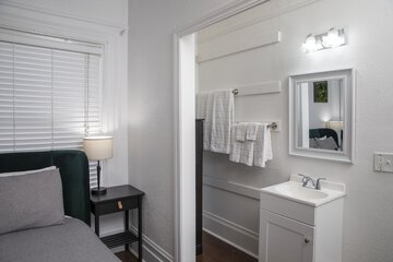Room 79 of 116