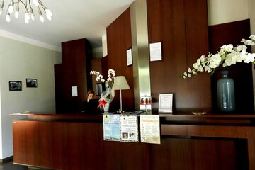 Concierge desk