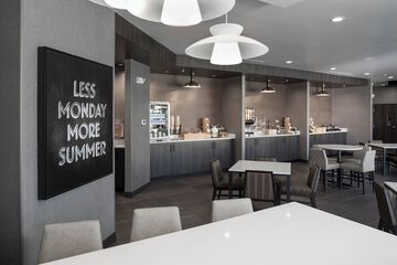 Breakfast/Coffee Service 31 of 35