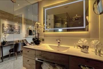 Bathroom sink