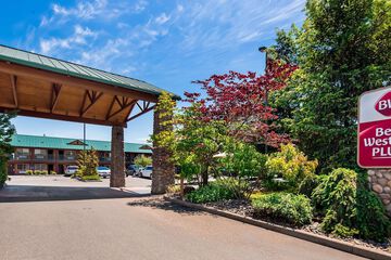 Best Western Plus Hartford Lodge